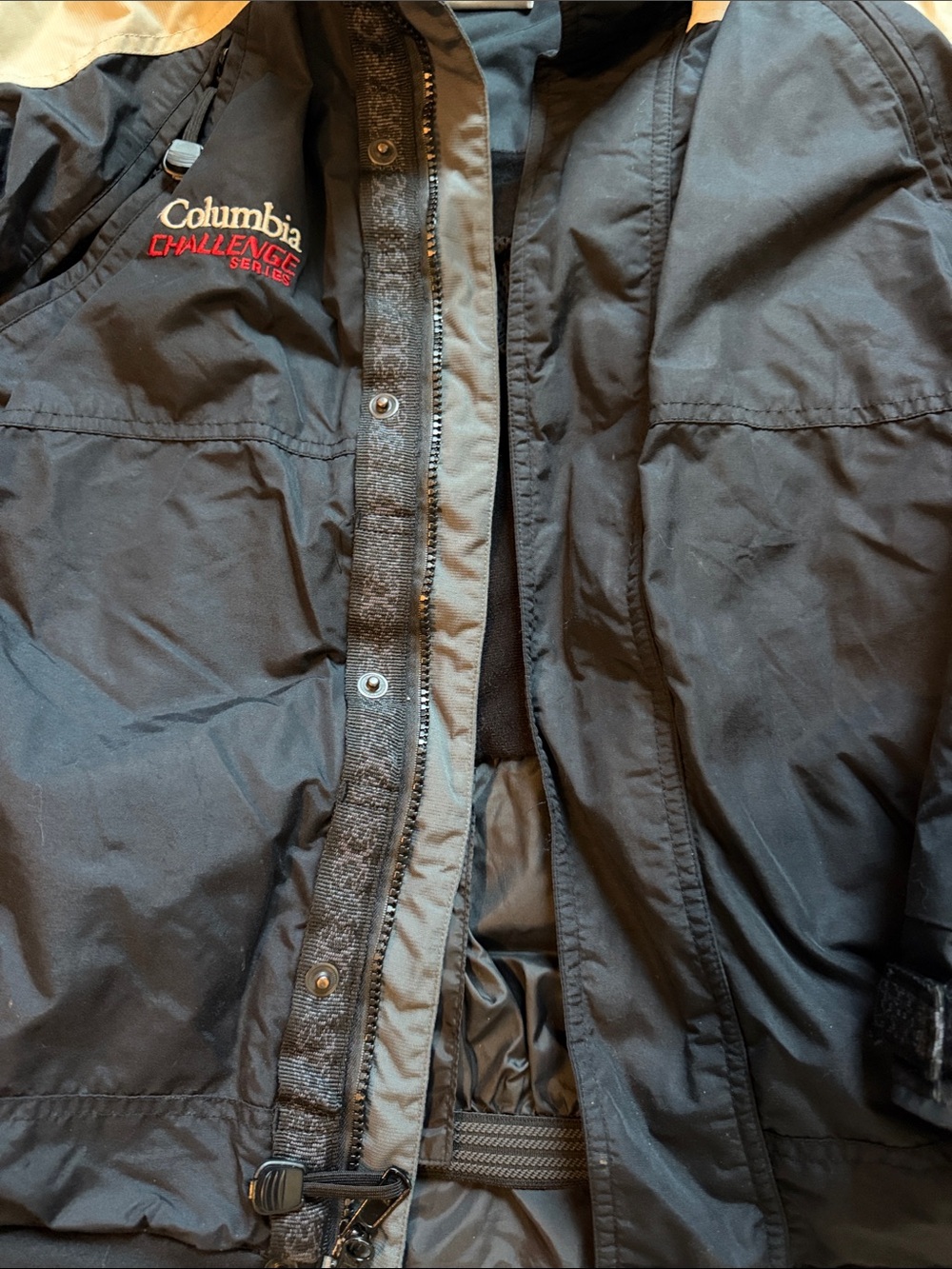 Columbia Men’s Navy & Cream Hooded Ski Jacket - Picture 2 of 5